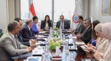 بشرى لسكان 11 محافظة.. وزير الصحة يعلن الانتهاء من 20 مشروعًا قوميًا بحلول 2025 1